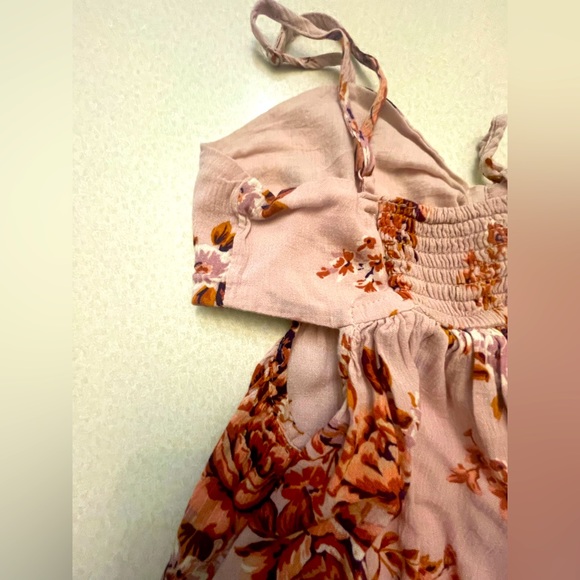 AE Floral tank, 2 side cutouts; summer top, worn once. - Picture 2 of 3